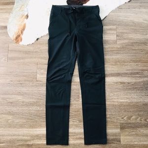 LULULEMON MENS BLACK PANTS SZ 30 ABC COMMISSION